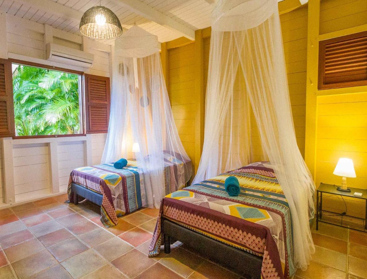 Hotel L'Îlot Palmiers à Pointe-Noire Extérieur photo